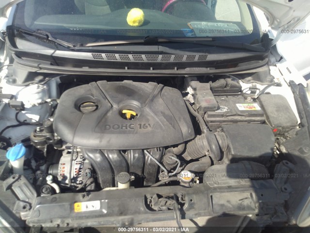 Photo 9 VIN: 5NPDH4AE8FH643638 - HYUNDAI ELANTRA 