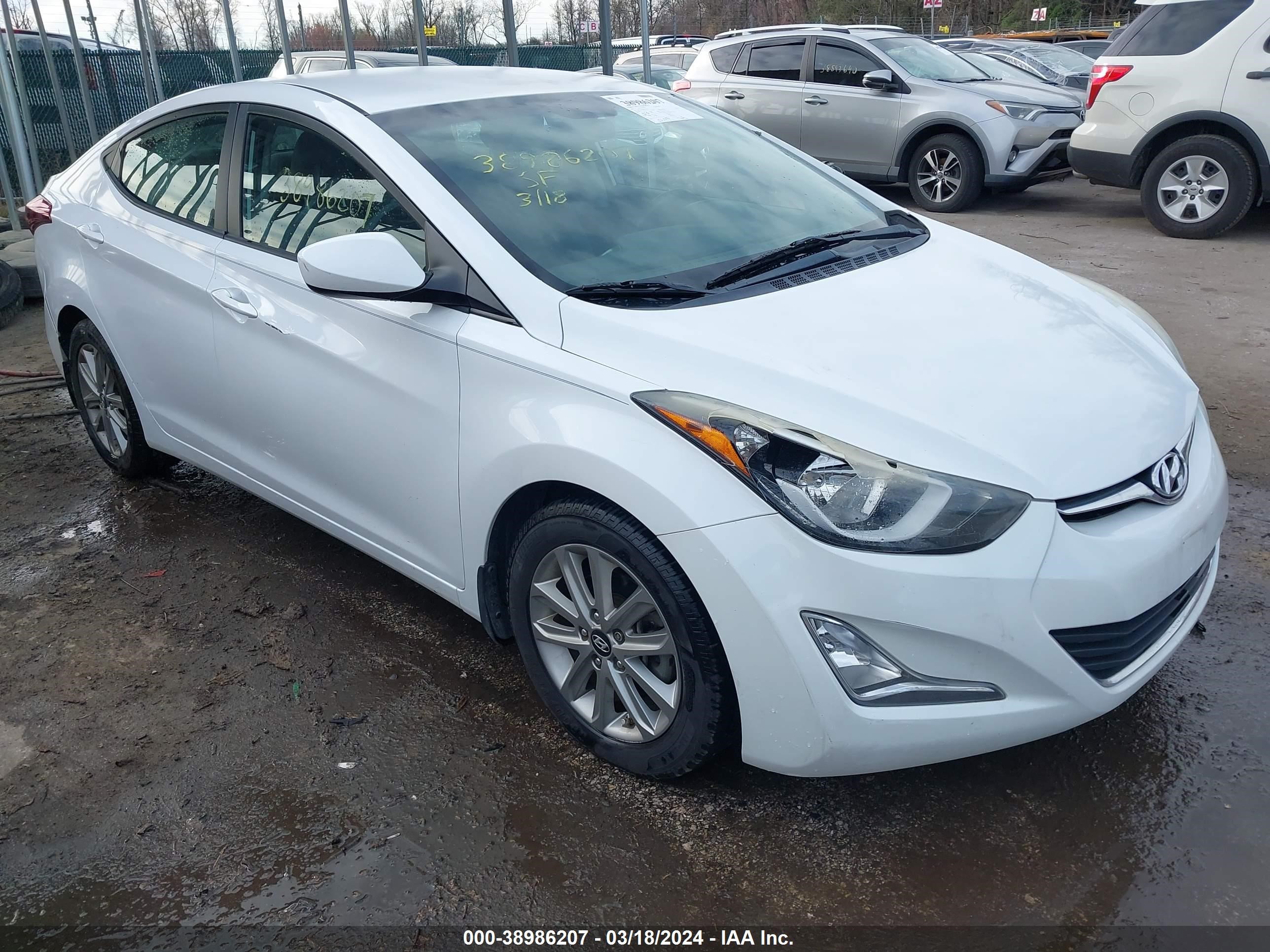 Photo 0 VIN: 5NPDH4AE8GH654785 - HYUNDAI ELANTRA 