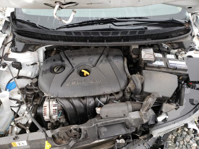 Photo 6 VIN: 5NPDH4AE8GH655791 - HYUNDAI ELANTRA SE 