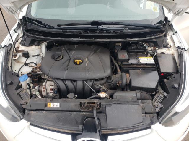 Photo 10 VIN: 5NPDH4AE8GH656570 - HYUNDAI ELANTRA SE 