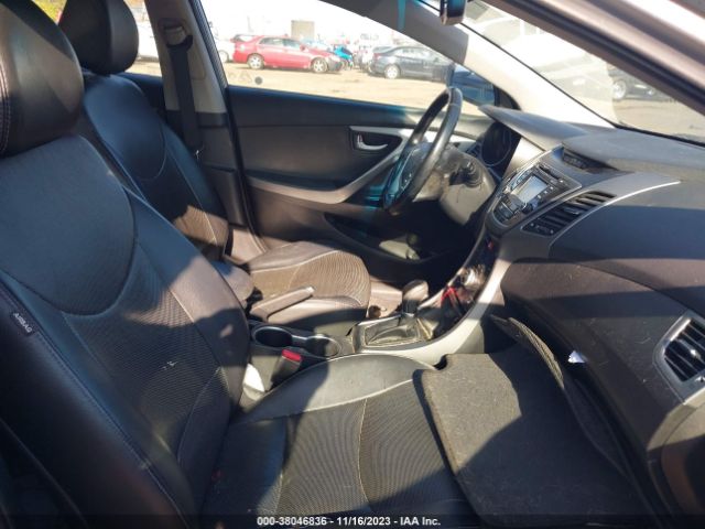 Photo 4 VIN: 5NPDH4AE8GH672963 - HYUNDAI ELANTRA 