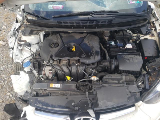 Photo 6 VIN: 5NPDH4AE8GH679315 - HYUNDAI ELANTRA SE 