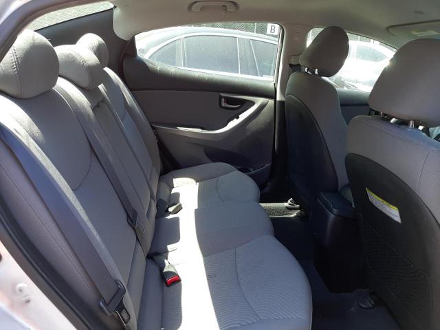 Photo 9 VIN: 5NPDH4AE8GH680237 - HYUNDAI ELANTRA SE 