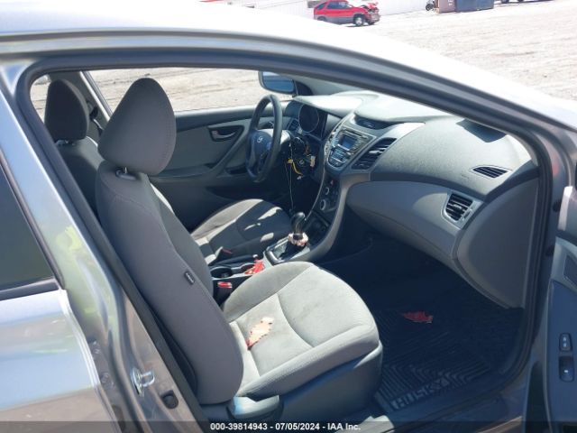 Photo 4 VIN: 5NPDH4AE8GH686989 - HYUNDAI ELANTRA 