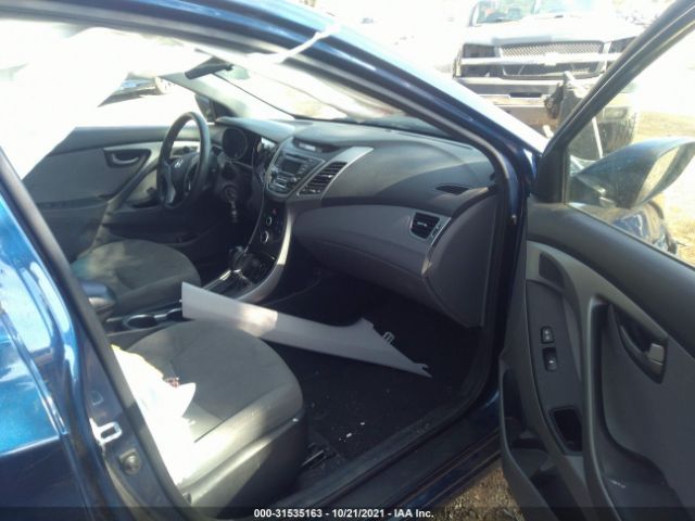 Photo 4 VIN: 5NPDH4AE8GH687902 - HYUNDAI ELANTRA 