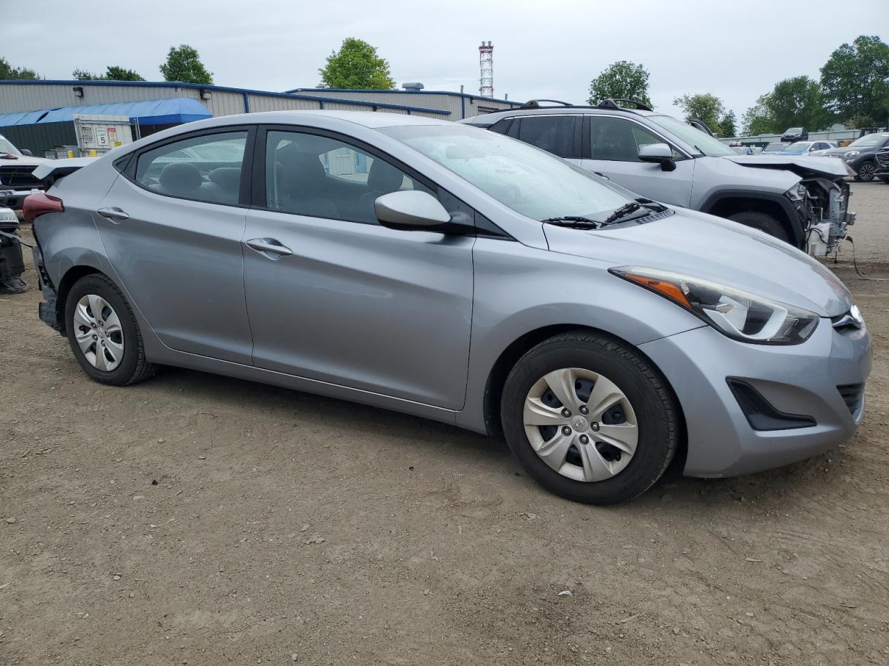 Photo 3 VIN: 5NPDH4AE8GH689584 - HYUNDAI ELANTRA 