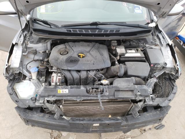 Photo 6 VIN: 5NPDH4AE8GH701460 - HYUNDAI ELANTRA SE 