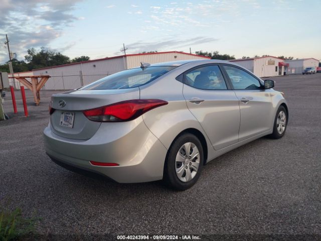 Photo 3 VIN: 5NPDH4AE8GH708618 - HYUNDAI ELANTRA 