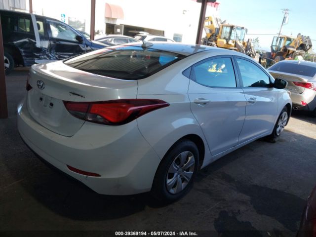 Photo 3 VIN: 5NPDH4AE8GH710174 - HYUNDAI ELANTRA 