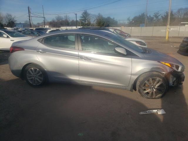 Photo 3 VIN: 5NPDH4AE8GH716198 - HYUNDAI ELANTRA SE 