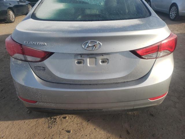 Photo 5 VIN: 5NPDH4AE8GH716198 - HYUNDAI ELANTRA SE 