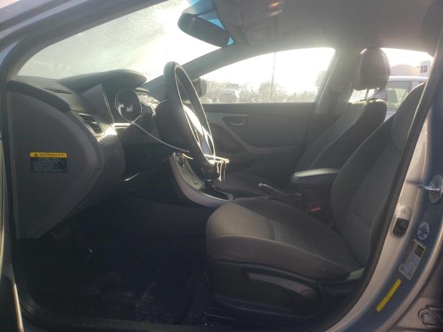 Photo 6 VIN: 5NPDH4AE8GH716198 - HYUNDAI ELANTRA SE 