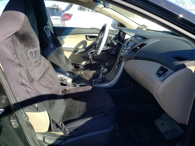 Photo 4 VIN: 5NPDH4AE8GH726360 - HYUNDAI ELANTRA SE 