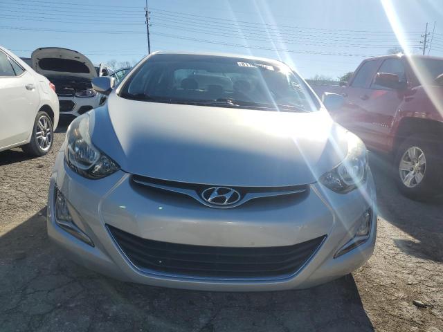 Photo 4 VIN: 5NPDH4AE8GH734331 - HYUNDAI ELANTRA SE 