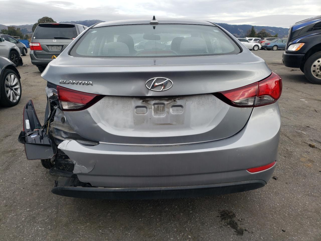 Photo 5 VIN: 5NPDH4AE8GH741781 - HYUNDAI ELANTRA 