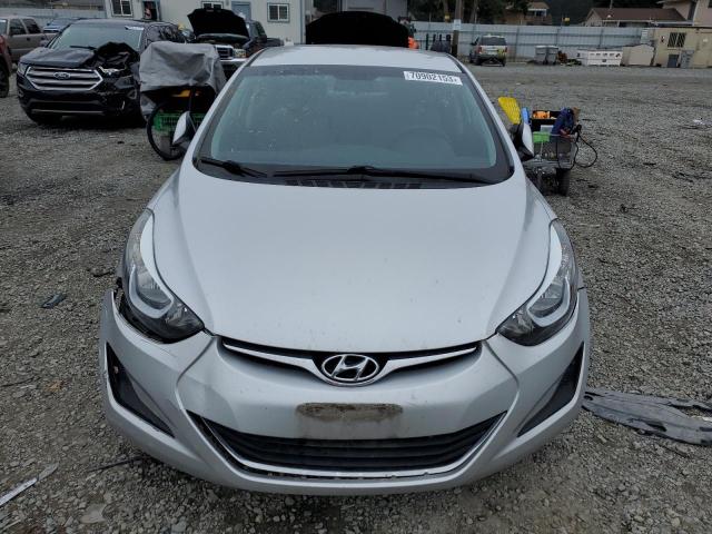 Photo 4 VIN: 5NPDH4AE8GH749783 - HYUNDAI ELANTRA SE 