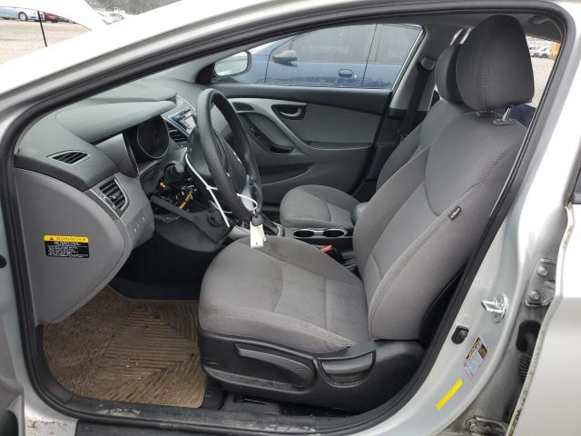 Photo 6 VIN: 5NPDH4AE8GH749783 - HYUNDAI ELANTRA SE 