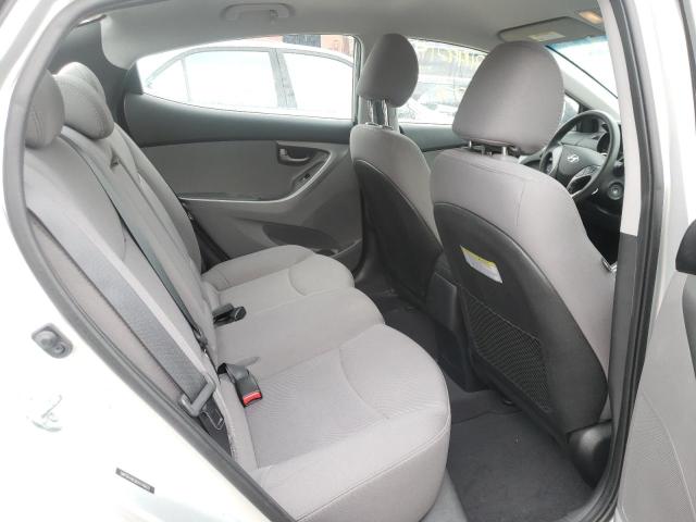 Photo 5 VIN: 5NPDH4AE8GH749802 - HYUNDAI ELANTRA SE 