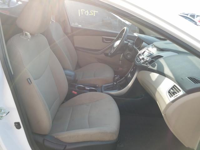 Photo 4 VIN: 5NPDH4AE8GH749900 - HYUNDAI ELANTRA SE 