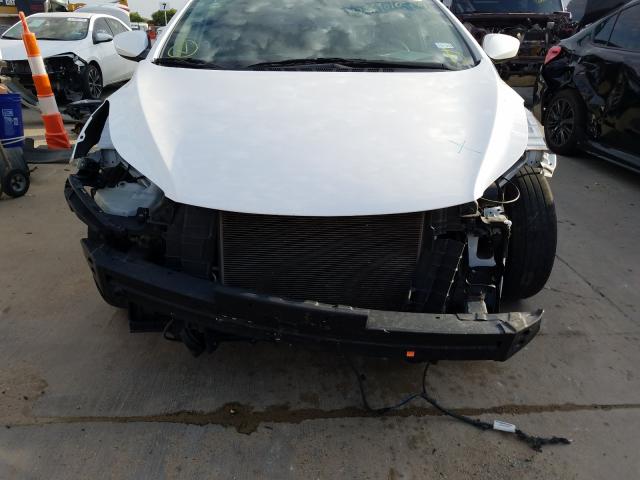 Photo 8 VIN: 5NPDH4AE8GH749900 - HYUNDAI ELANTRA SE 