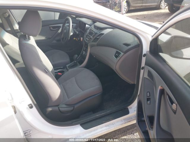 Photo 4 VIN: 5NPDH4AE8GH750965 - HYUNDAI ELANTRA 