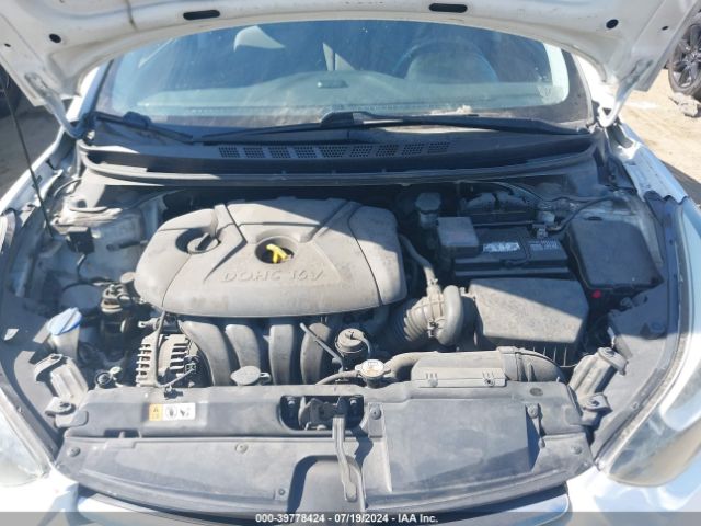 Photo 9 VIN: 5NPDH4AE8GH757365 - HYUNDAI ELANTRA 