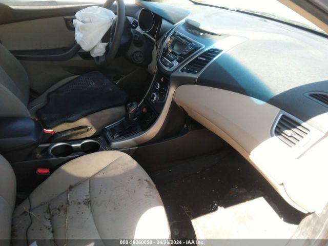 Photo 4 VIN: 5NPDH4AE8GH762078 - HYUNDAI ELANTRA 