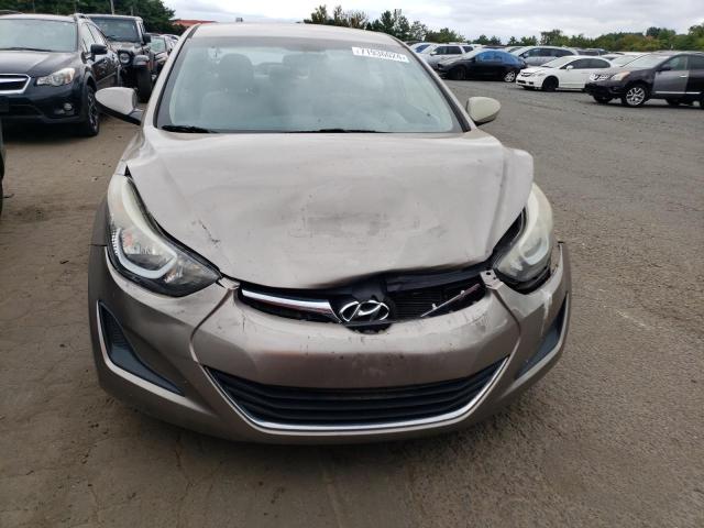 Photo 4 VIN: 5NPDH4AE8GH766826 - HYUNDAI ELANTRA SE 