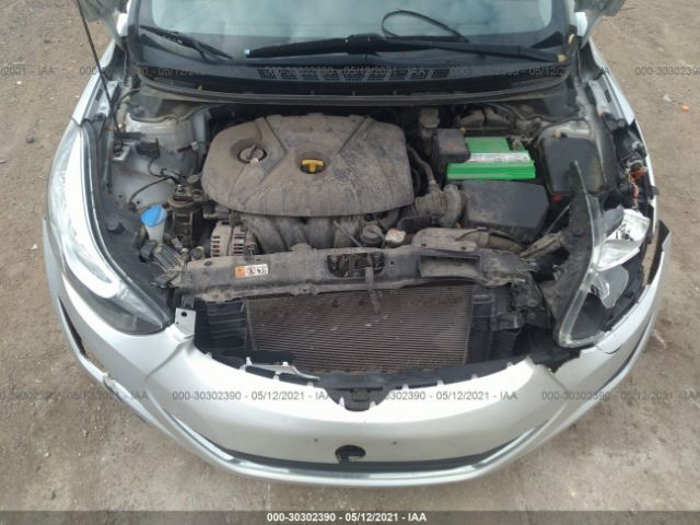 Photo 9 VIN: 5NPDH4AE8GH769936 - HYUNDAI ELANTRA 