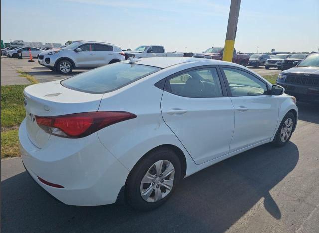 Photo 3 VIN: 5NPDH4AE8GH774540 - HYUNDAI ELANTRA SE 