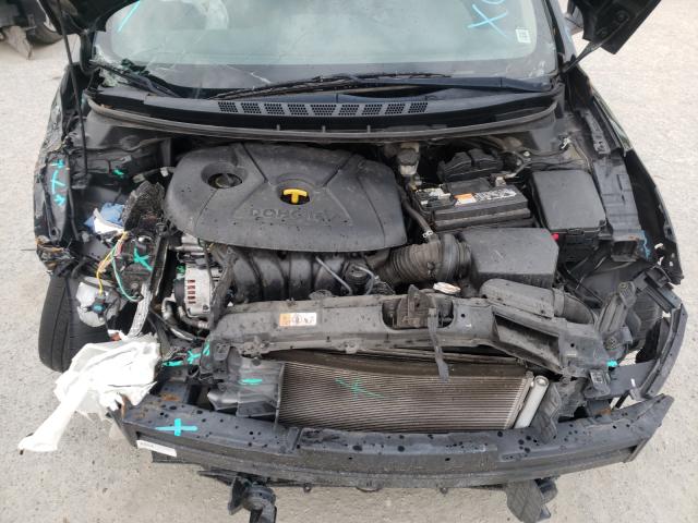 Photo 6 VIN: 5NPDH4AE8GH781438 - HYUNDAI ELANTRA SE 