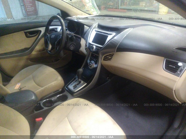 Photo 4 VIN: 5NPDH4AE9BH004940 - HYUNDAI ELANTRA 