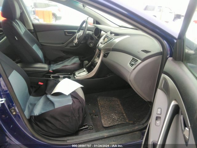 Photo 4 VIN: 5NPDH4AE9BH030079 - HYUNDAI ELANTRA 