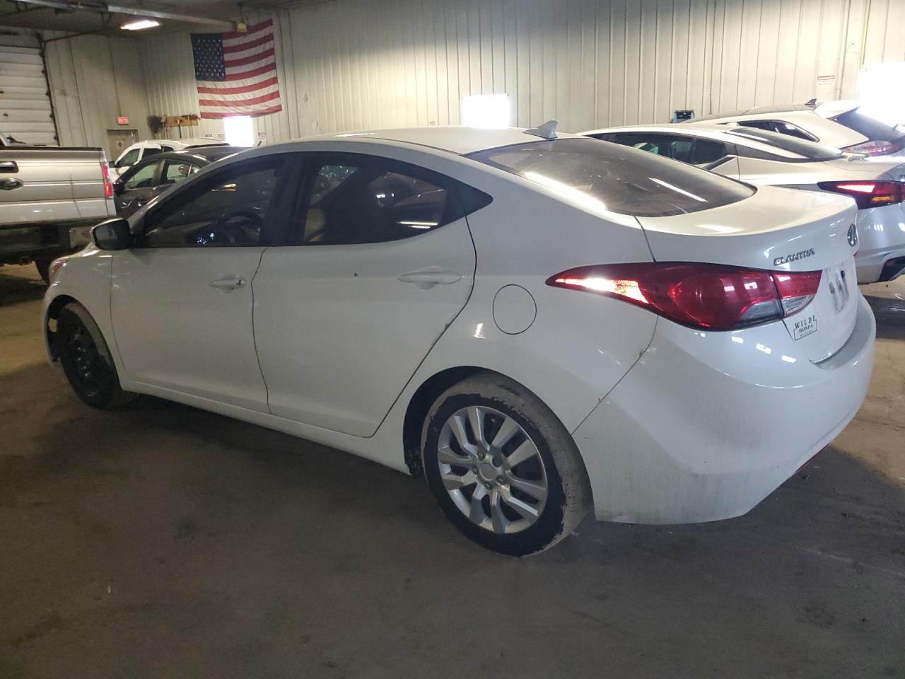 Photo 1 VIN: 5NPDH4AE9BH031183 - HYUNDAI ELANTRA 