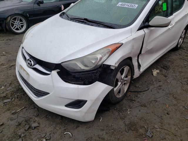 Photo 8 VIN: 5NPDH4AE9BH060764 - HYUNDAI ELANTRA GL 