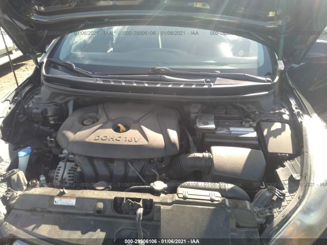 Photo 9 VIN: 5NPDH4AE9CH063116 - HYUNDAI ELANTRA 