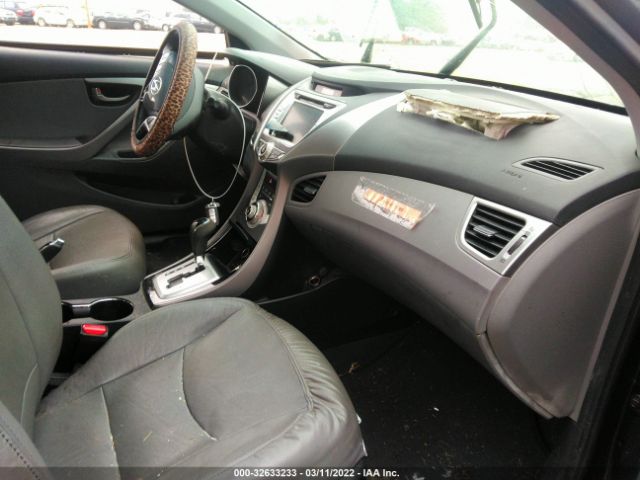 Photo 4 VIN: 5NPDH4AE9CH082426 - HYUNDAI ELANTRA 