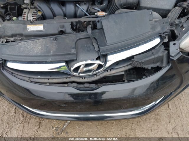 Photo 5 VIN: 5NPDH4AE9CH095399 - HYUNDAI ELANTRA 