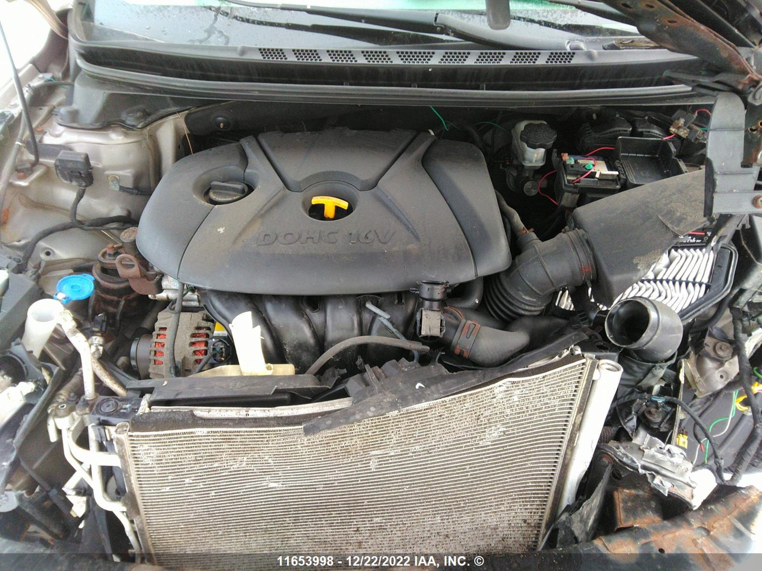 Photo 9 VIN: 5NPDH4AE9CH096553 - HYUNDAI ELANTRA 