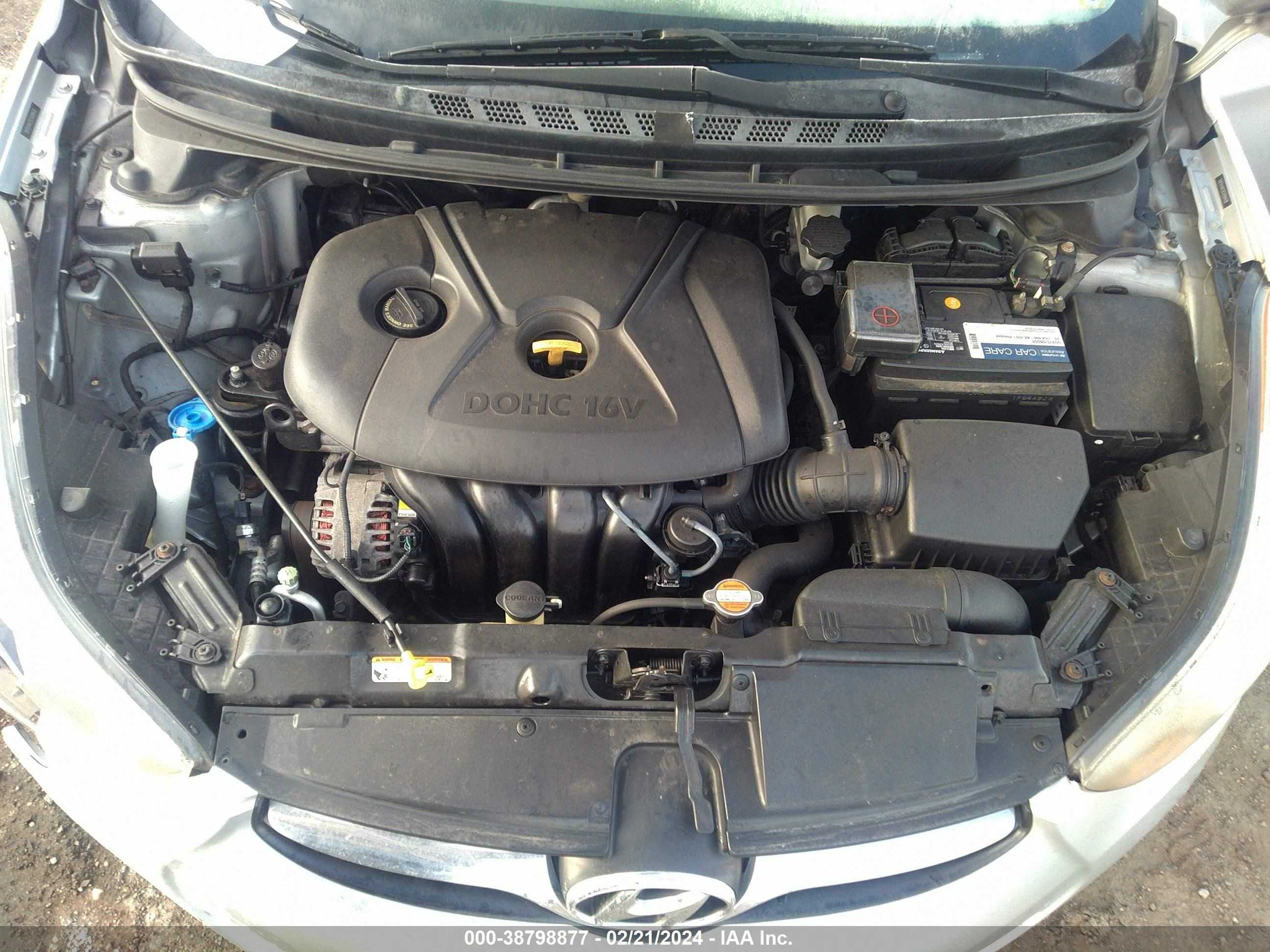 Photo 9 VIN: 5NPDH4AE9CH099436 - HYUNDAI ELANTRA 