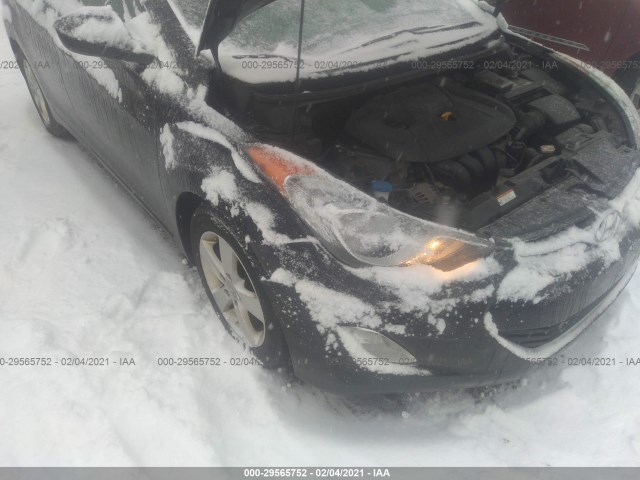 Photo 5 VIN: 5NPDH4AE9CH100696 - HYUNDAI ELANTRA 