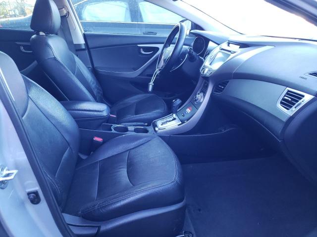 Photo 4 VIN: 5NPDH4AE9CH104361 - HYUNDAI ELANTRA 