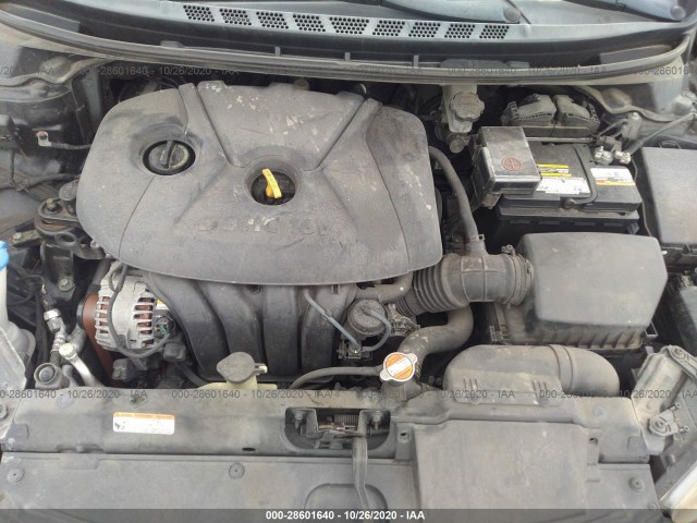 Photo 9 VIN: 5NPDH4AE9CH104473 - HYUNDAI ELANTRA 