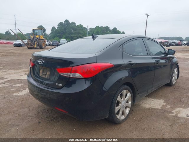 Photo 3 VIN: 5NPDH4AE9CH116817 - HYUNDAI ELANTRA 