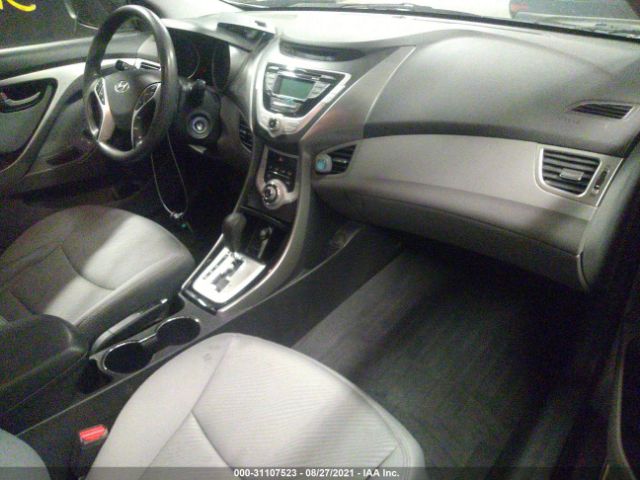 Photo 4 VIN: 5NPDH4AE9CH118373 - HYUNDAI ELANTRA 