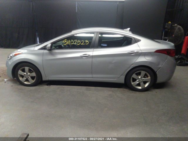 Photo 5 VIN: 5NPDH4AE9CH118373 - HYUNDAI ELANTRA 