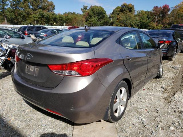 Photo 3 VIN: 5NPDH4AE9CH133763 - HYUNDAI ELANTRA GL 