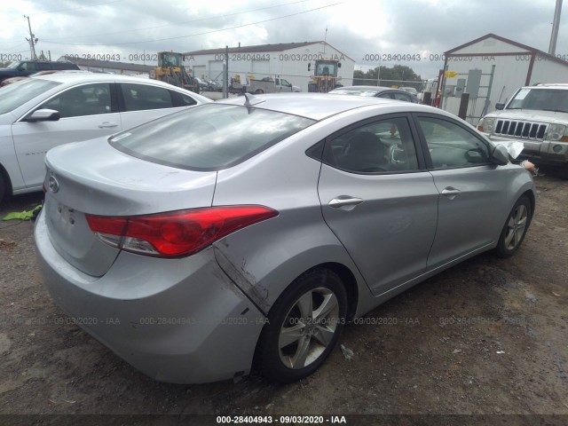 Photo 3 VIN: 5NPDH4AE9CH139997 - HYUNDAI ELANTRA 