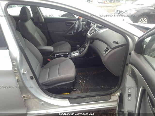 Photo 4 VIN: 5NPDH4AE9CH139997 - HYUNDAI ELANTRA 