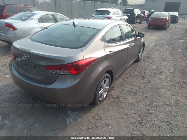 Photo 3 VIN: 5NPDH4AE9DH172483 - HYUNDAI ELANTRA 